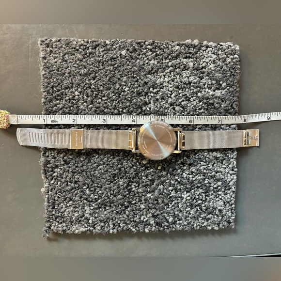 Wenger "Urban Classic Lady" Swiss-Made Quartz Watch - Truly a Classic - Picture 7 of 7